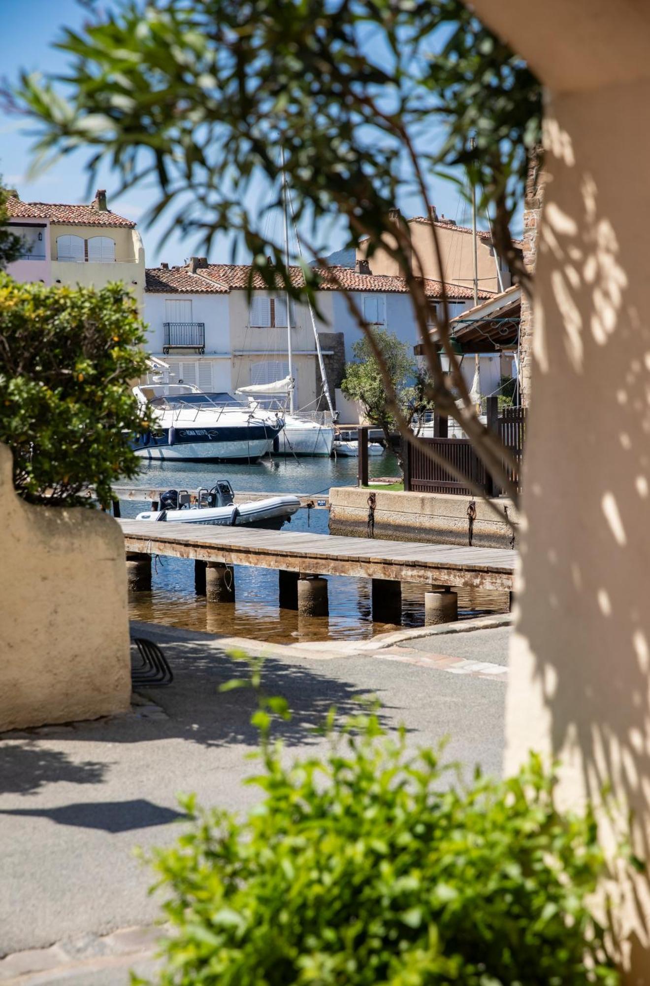 Appartement 30 M De La Plage Grimaud Dış mekan fotoğraf